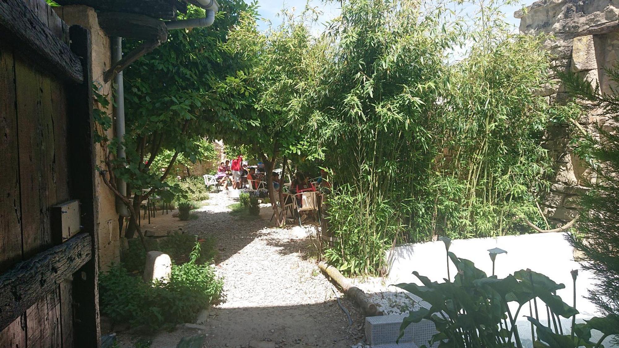 Albergue Sansol - El Oasis Del Camino Frances - Exclusivo Para Peregrinos Экстерьер фото